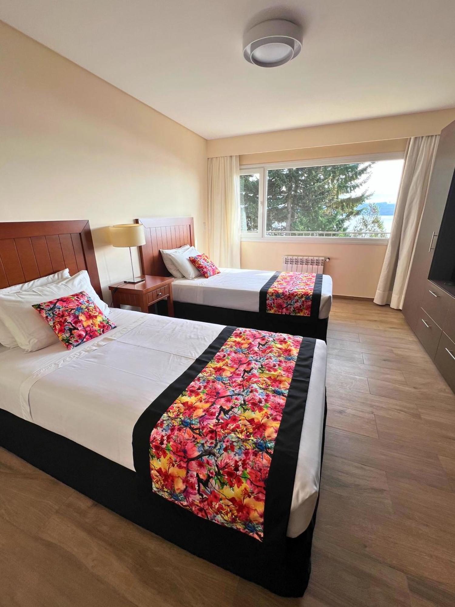 Huinid Pioneros Hotel Сан-Карлос-де-Барилоче Номер фото